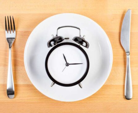 Study Reveals Intermittent Fasting Matches Calorie Counting in Effective Weight Loss