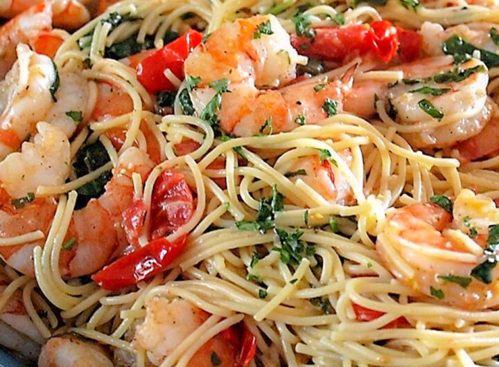 Lemon Garlic Shrimp Pasta with Spinach
